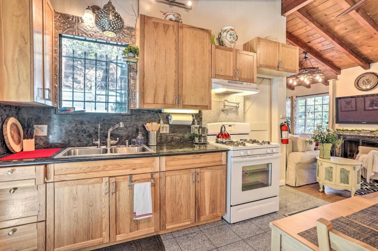 Boho Crestline Cabin, 1 Mile To Lake Gregory! Extérieur photo